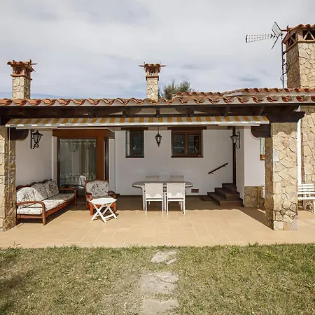 Casa Con Piscina En Carbonell *
