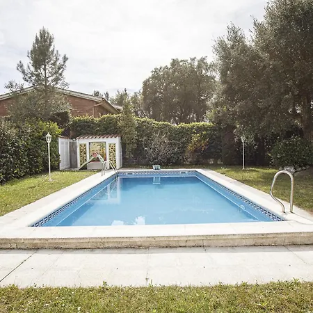 Casa Con Piscina En Carbonell *